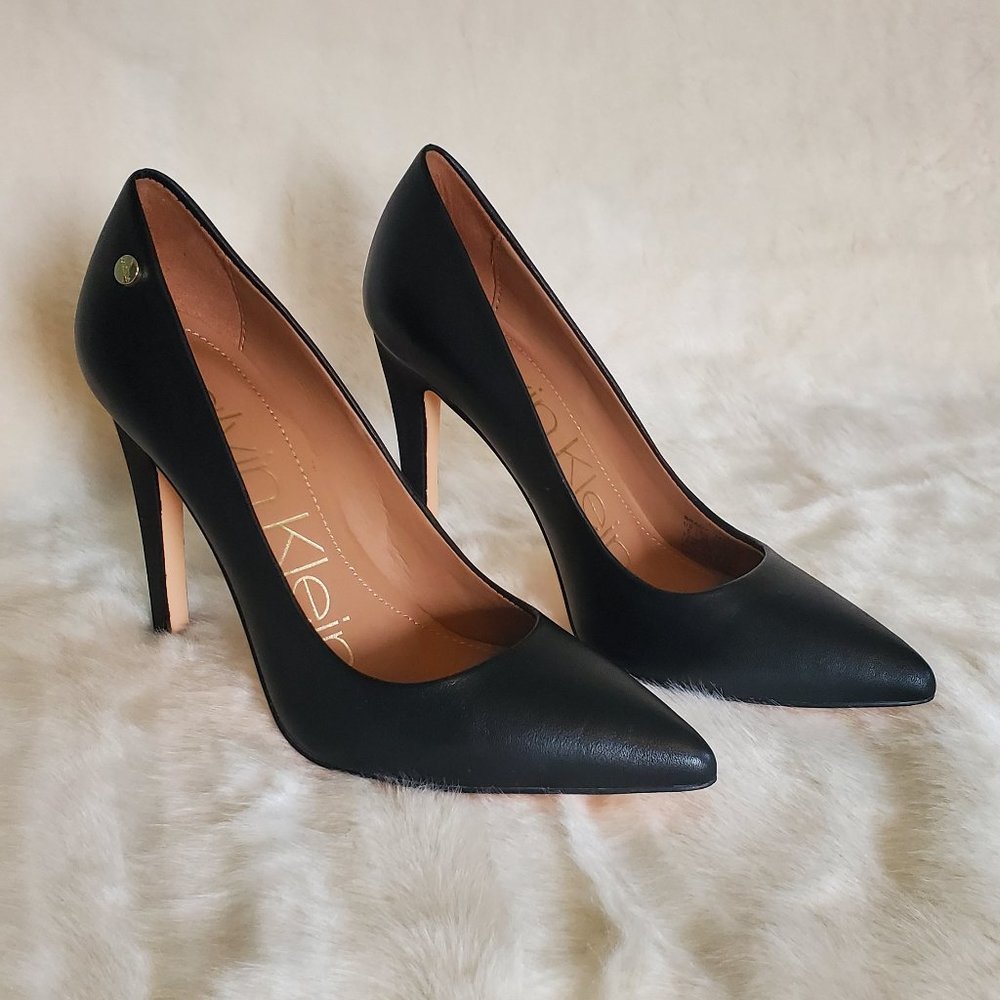 Calvin Klein Women's Brady Sheep Nappa in Black - Size 5M / EU35